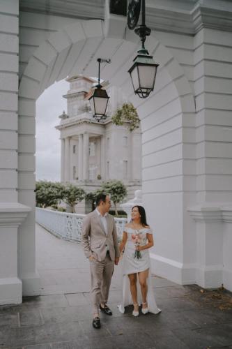 lovely-audi-prewedding-sneaks-victoria-theatre-23