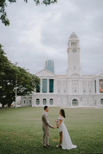 lovely-audi-prewedding-sneaks-victoria-theatre-24